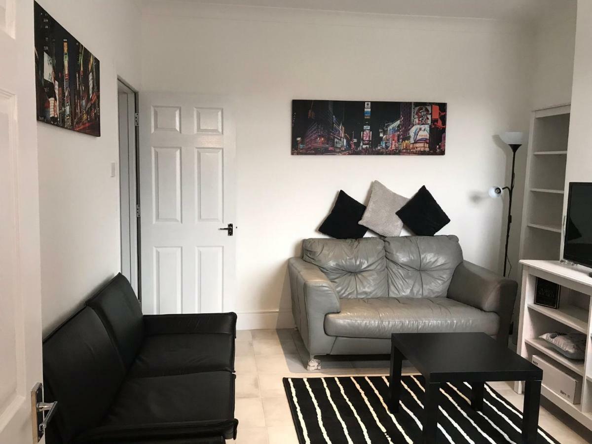 Beautiful Home, 3 Bedroom House Near Alton Towers, Wedgwood Museum, Universities Newcastle-under-Lyme Zewnętrze zdjęcie
